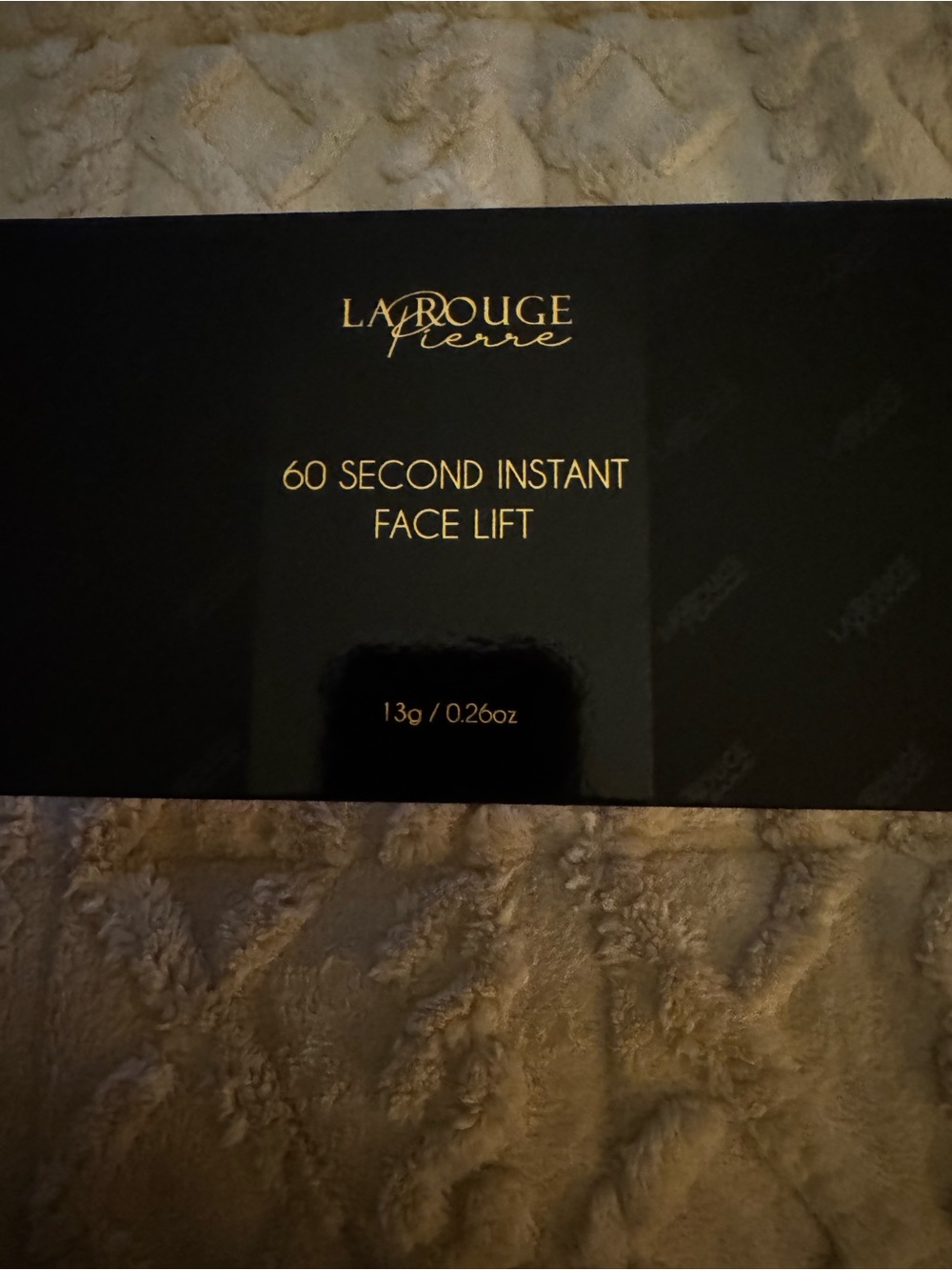La Rouge Pierre 60 Second Instant Face Lift – Black and Gold